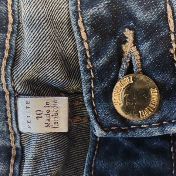 Women's petite Capri pants - Picture 2 of 3